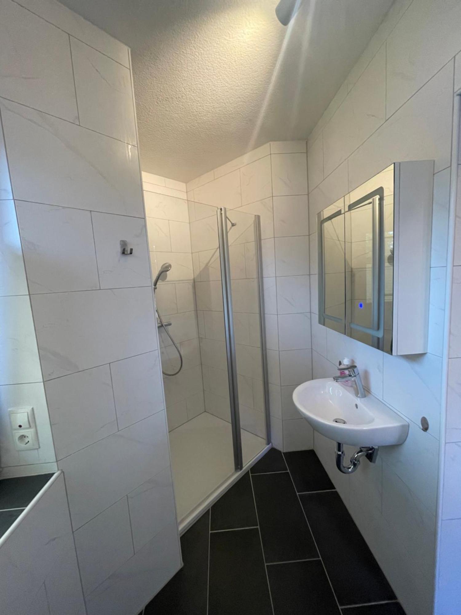 Moderne Einliegerwohnung 2024 Hesel エクステリア 写真